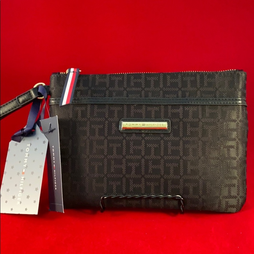 Tommy Hilfiger Black Wristlet Purse NWT